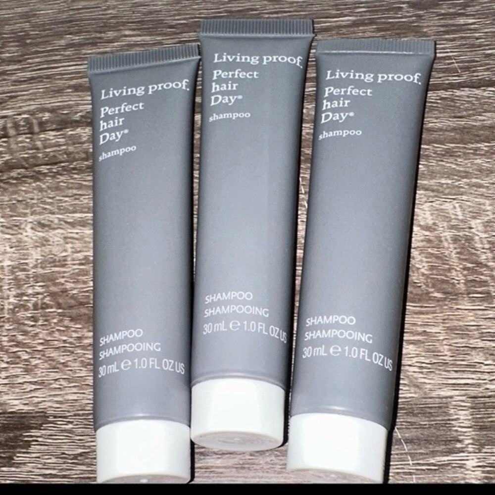 Living Proof Perfect Hair Day shampoo travel‎